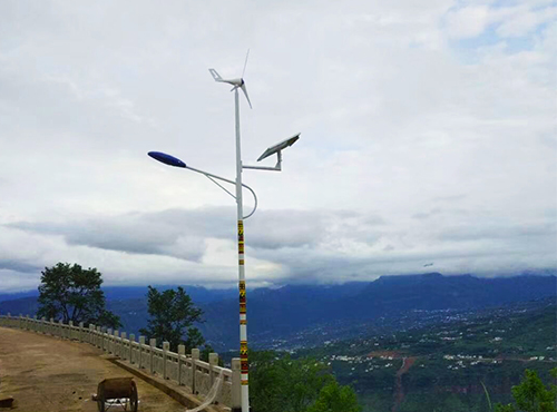 南京歐陸風(fēng)光互補發(fā)電機為浦江景區(qū)發(fā)光助力